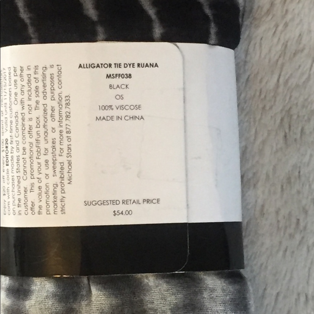 Michael Stars Ruana - Picture 2 of 4